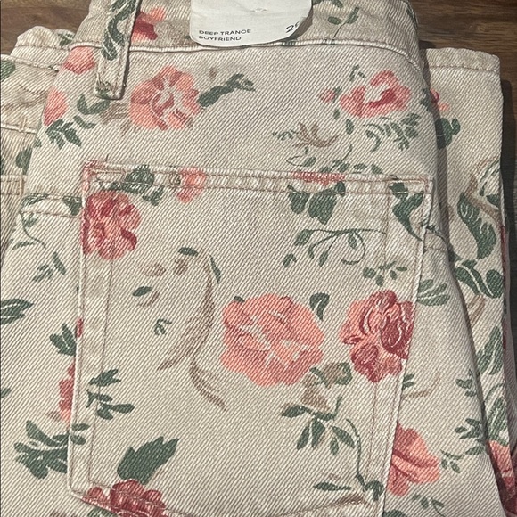 Free People Deep Trance Boyfriend Wallpaper Floral Jeans size 29 New with Tags - Picture 9 of 9